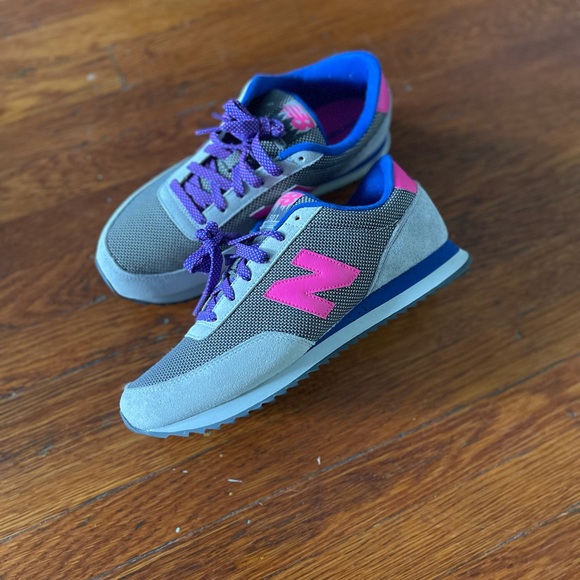New Balance - Picture 2 of 3